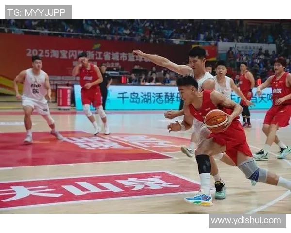 亚运男篮红队激战菲律宾队全力争胜展现团队实力与拼搏精神