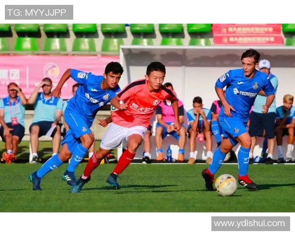 奥林匹亚与亚松森河床的激烈对决揭示足球战术与团队精神的完美结合