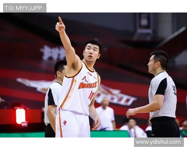 邹雨宸:从篮球场上的新星到职业生涯的辉煌之路 邹雨宸:从篮球场上的新星到职业生涯的辉煌之路