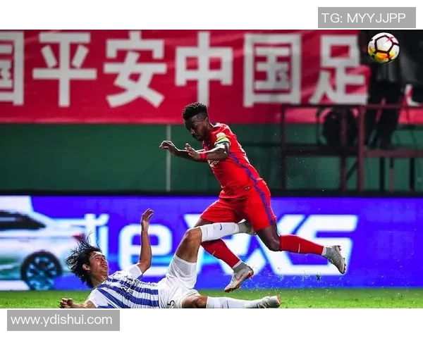 重庆斯威迎战绿地申花期待精彩对决双方球员状态成关键因素 重庆斯威迎战绿地申花期待精彩对决双方球员状态成关键因素