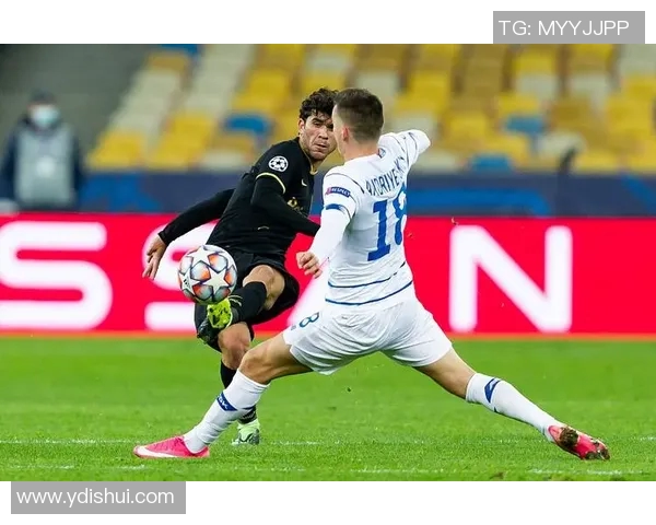 迪纳摩与尤文图斯比赛数据分析及战术对比探讨